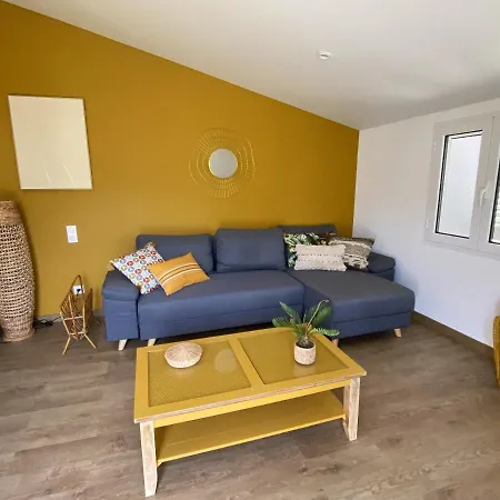 Maison Enchanteresse A Avec Jacuzzi Holiday home *