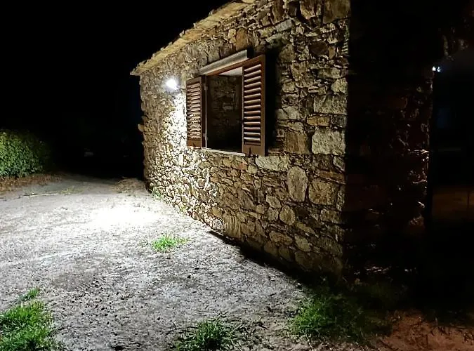 Maison Enchanteresse A Avec Jacuzzi Santo-Pietro-di-Tenda