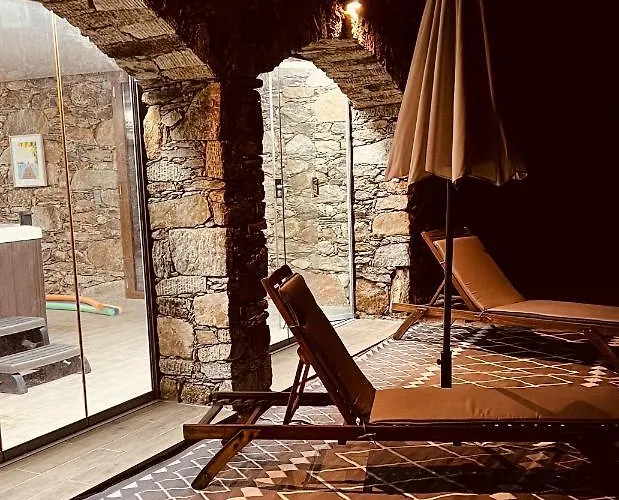 Feriehus Maison Enchanteresse A Avec Jacuzzi
